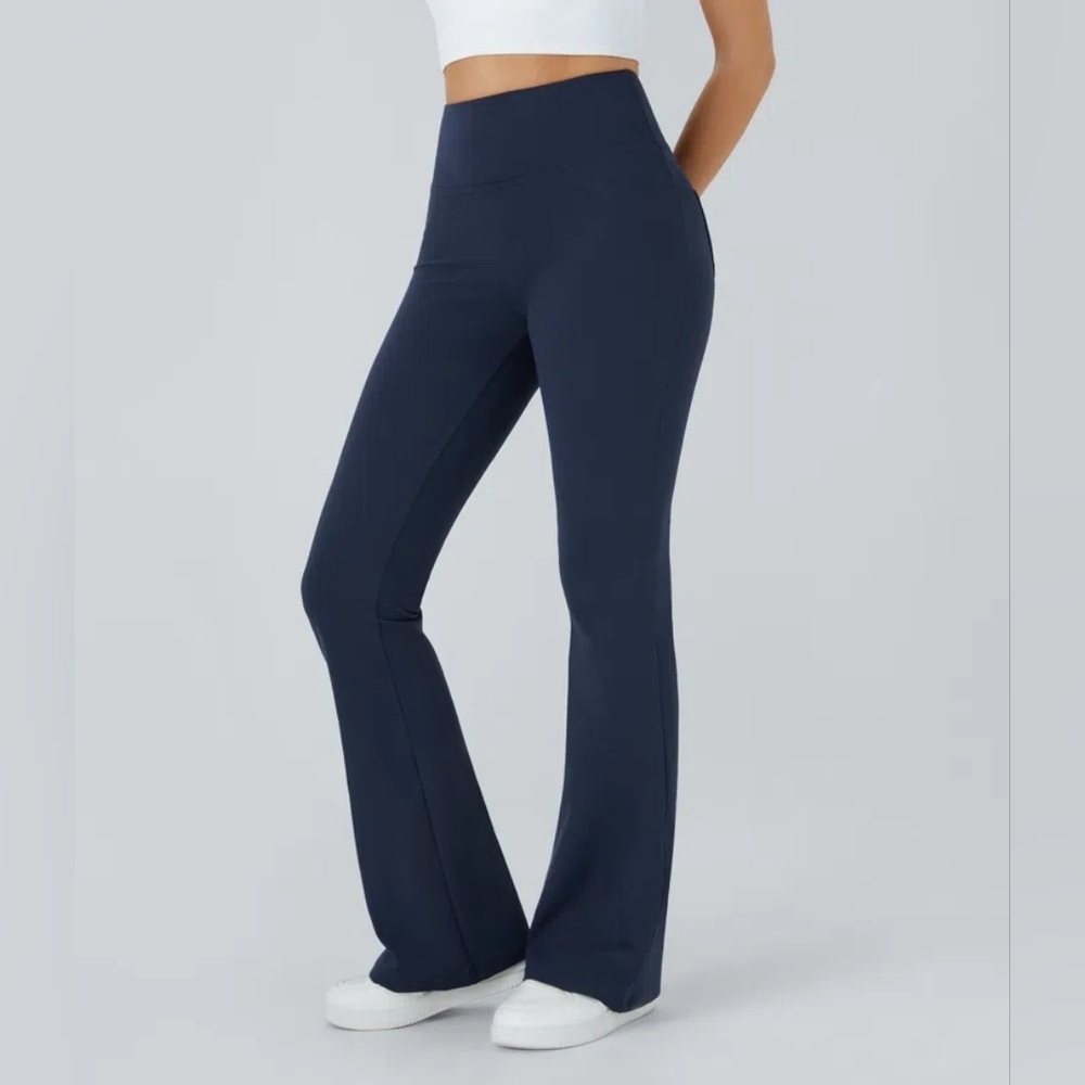 NWT Halara DayStretch High Waisted Pocket Flare Yoga Leggings Blue M petite - Picture 7 of 8